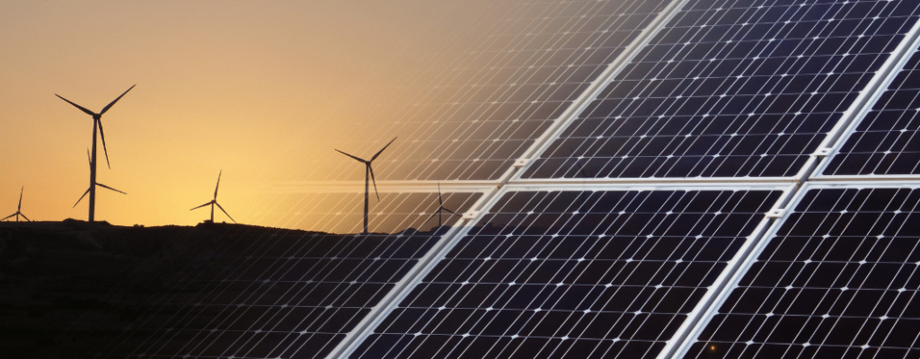 photo de panneaux solaires et d'éoliennes